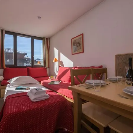Sleeps 4 *