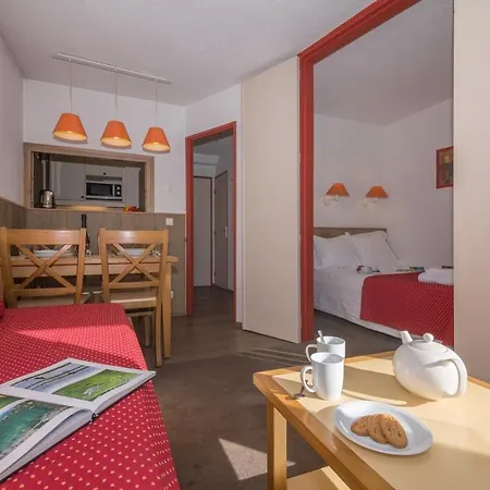 Apartment Sleeps 4